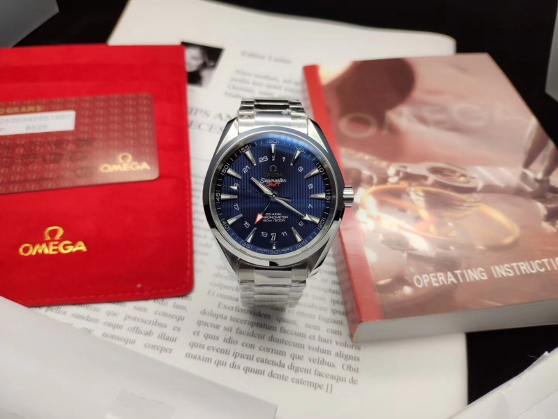 VS高仿欧米茄海马150米GMT