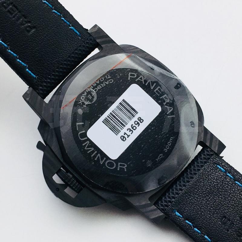 沛纳海碳纤维腕表-44毫米PAM01661腕表背面